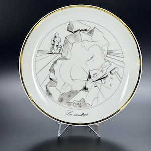 SALVADOR DALI, La Escultura, The Seven Arts Porcelain Plate Collection 1980, Bidasoa Made in Spain, Limited Edition Only 5000 ex.