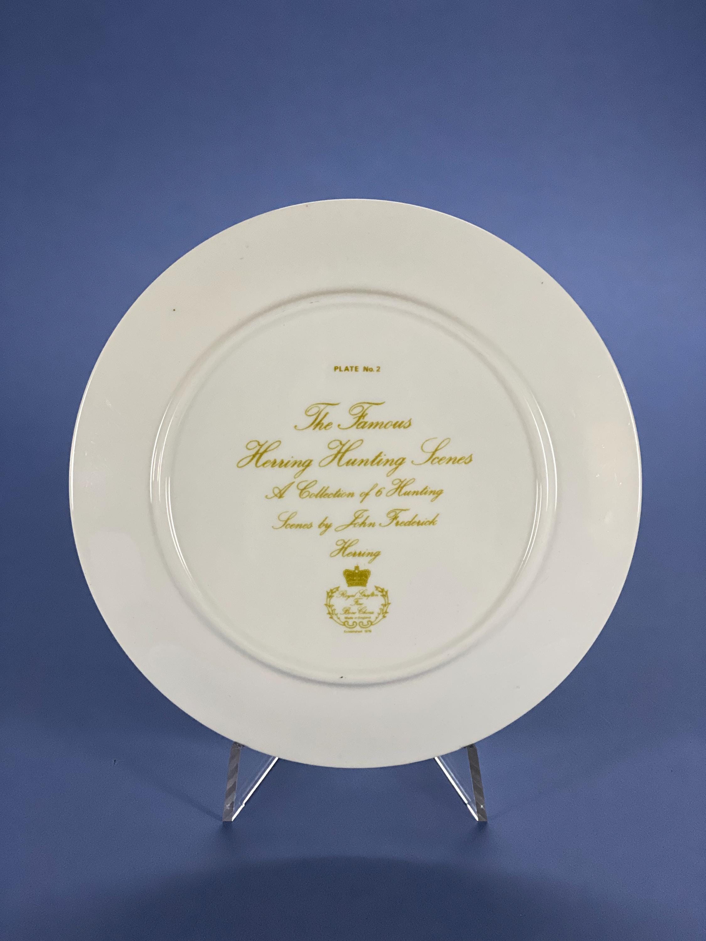 Royal Grafton Fine Bone China Plate: 