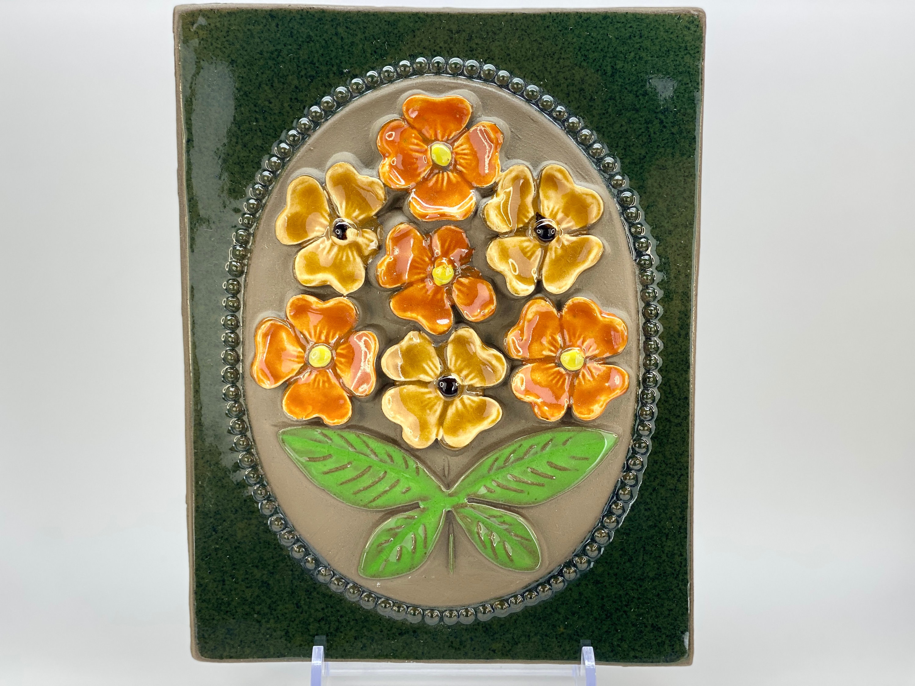 ジィー アイモ・ニェットボリ ピンクの花の陶板 22cm 1970年代 アイモ 