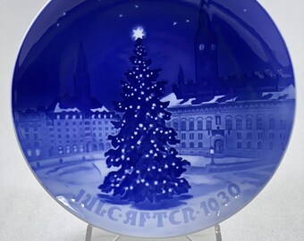 Bing & Grondahl Copenhagen Porcelain Christmas Plates, 1930-1959