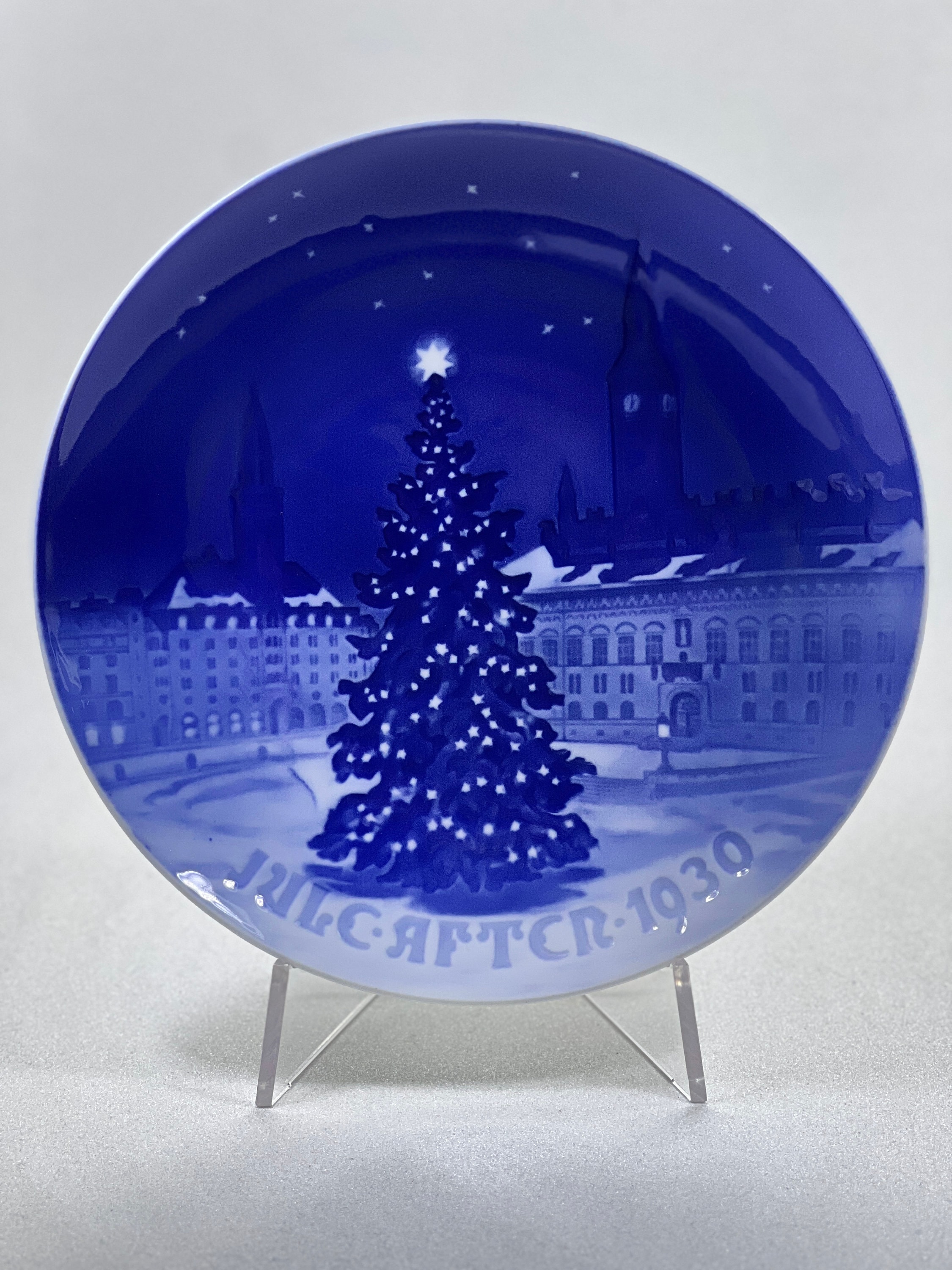 Bing & Grondahl Copenhagen Porcelain Christmas Plates, 1930-1959