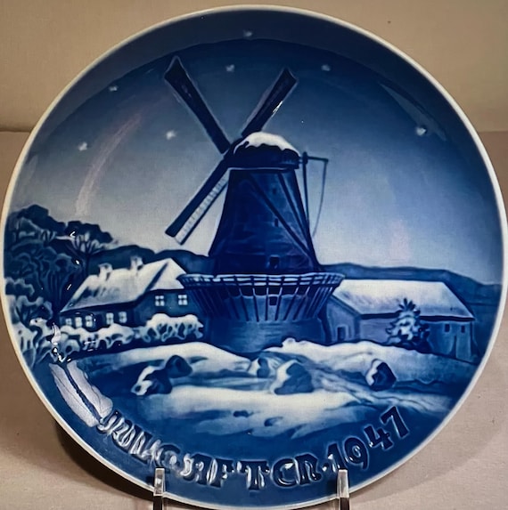 Bing & Grondahl Copenhagen Porcelain Christmas Plates, 1930-1959