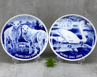 ELG PORSLIN Hansa Design Mother's Day Plates 1981 With Motif of Sheep and 1984 With Motif of Swan Designed by Birger Varnild