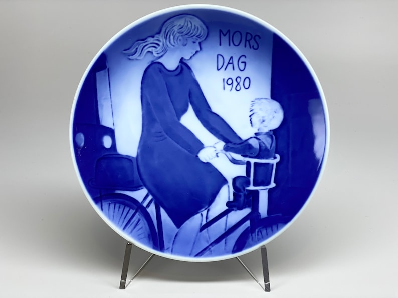 Royal Copenhagen Mother/'s Day Porcelain Plates by Ib Spang Olsen Motherhood Old Blue