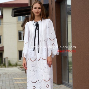 White broidery anglaise Embroidered Bohemian Kaftan, Linen Abaya, Ukrainian Vyshyvanka
