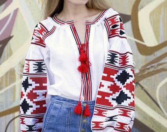 White Linen Embroidered Blouse, Vyshyvanka, Traditional Ukrainian Clothing, Mexican Blouse, Boho Blouse Folklore