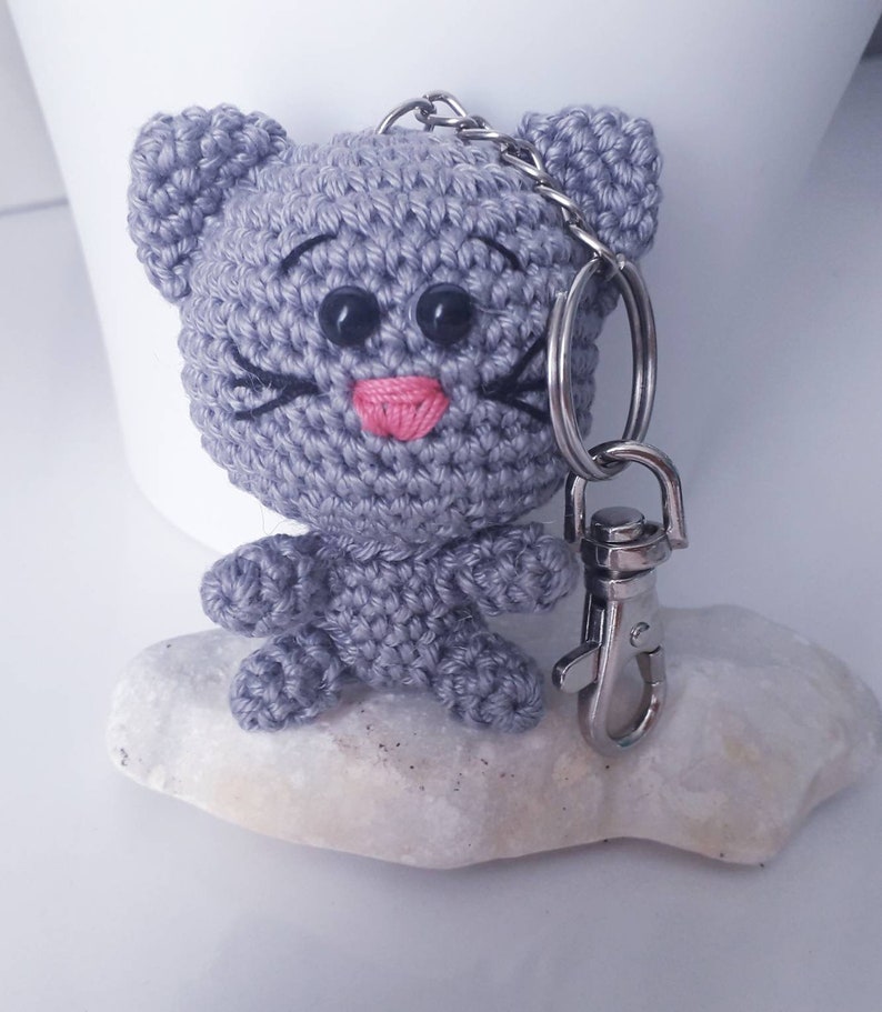 Keychain cat/ Amigurumi cat keychain/ Gray cat keychain/ Cute | Etsy