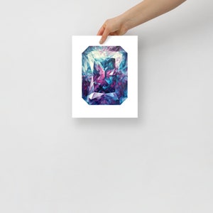 Puede incluir: Una pintura de una gran gema facetada, p&uacute;rpura y azul. La gema est&aacute; representada en un estilo realista con un alto nivel de detalle.