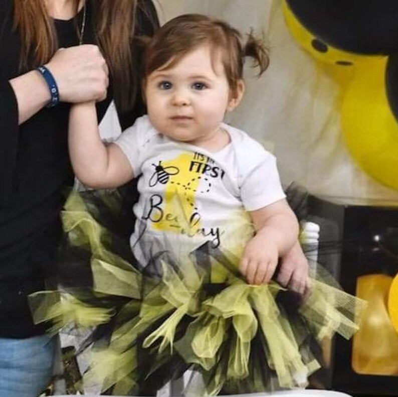 Bee Birthday Tutu 1st Birthday Outfit Honey Bee Black and Yellow Tutu Skirt Bumble Bee Tutu Queen Bee Bee Costume Skirt 1st Bee Day