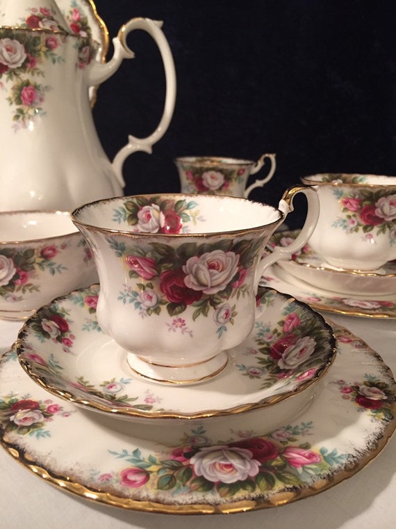 Royal Albert Porcelain & China Tableware ENGLISH BONE CHINA ROYAL