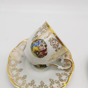 Vintage Romantic scenes, Courting couple tea or coffee cup