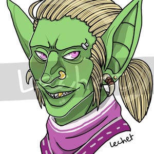 Pode incluir: Um goblin de pele verde com cabelo loiro amarrado em um rabo de cavalo. O goblin tem um sorriso travesso e está usando uma echarpe roxa com detalhes brancos. O goblin tem um anel de nariz dourado e um brinco de prata na orelha.