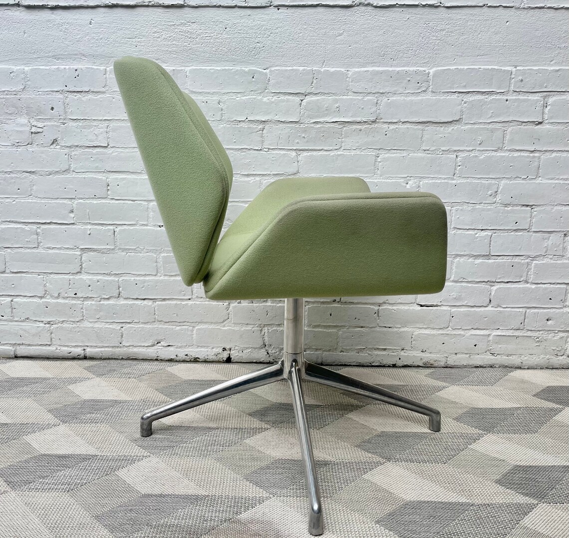 Kruze Swivel Office Chair by Boss Design Green | Etsy