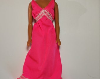 Vintage 1976 Barbie Best Buy Fashions Hot Pink Dress Gown #9157