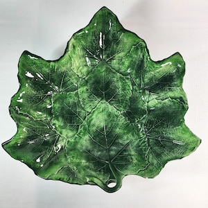 Vintage Vietri Italy Large Green Ceramic LEAF BOWL Hand Painted #7825
