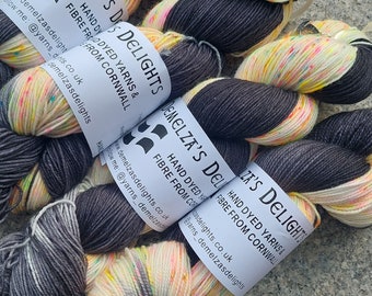 Hand dyed sock yarn  sockyarn 100g.  Mousehole lights