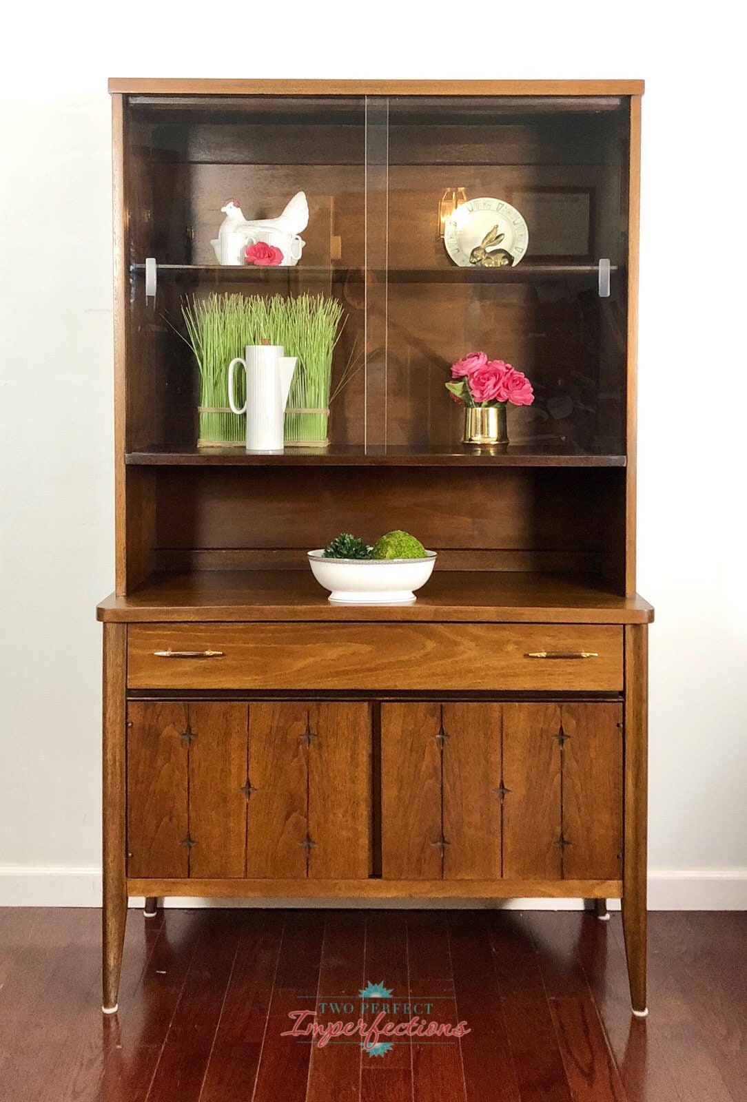 Broyhill premier collection hutch discount