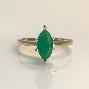 14K Gold Natural 1.0 CT Emerald Marquise Solitaire Ring Size 7.75