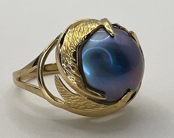 Vintage 14K Gold Tahitian Mabe Pearl Ring: Abstract Textured Bezel, Size 6.75