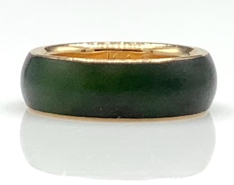 Vintage 14K Gold Spinach Jade Ring, Size 6.75, 7mm Wide Comfort Fit