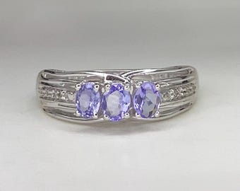 Tazanite 10K White Gold 3-Stone Ring Vintage Size 6.75