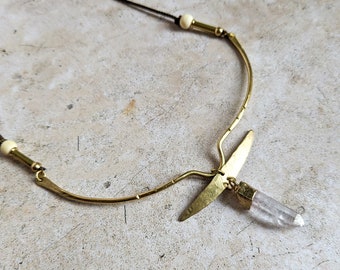 Moon necklace in mother-of-pearl and brass