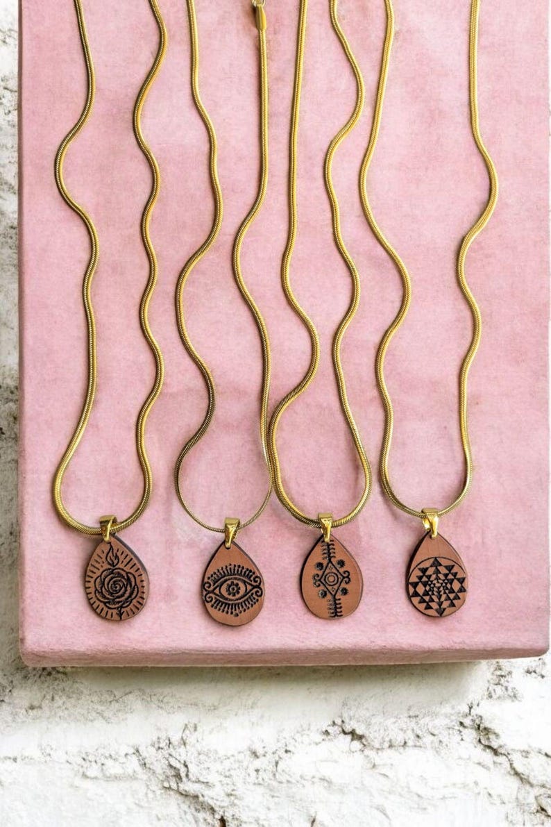 Collier Long Avec Pendentif œil De Chat Et Perle - Chaîne Dorée, Boîte Cadeau Incluse, Neuf