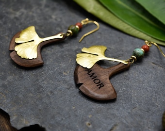 Customizable Gingko buckles in wood and brass