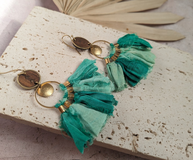 Boho earrings in silk, wood and brass Turquoise