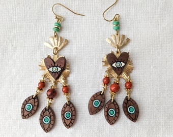 Coraçao earrings, ex-voto, brass and wood
