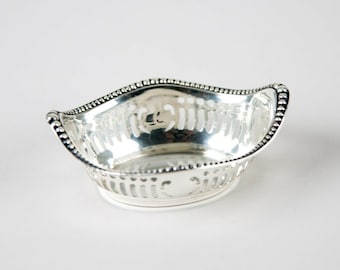 EXCELLENT GORHAM STERLING SILVER FOOTED RETICULATED NUT DISH