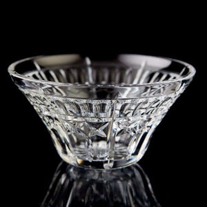 Cuenco redondo de bienvenida de Waterford de 8&quot; con elegante cristal vintage firmado