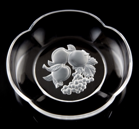 Hoya Pomona Engraved Fruit Crystal Bowls Set of 8 Tokyo Japan