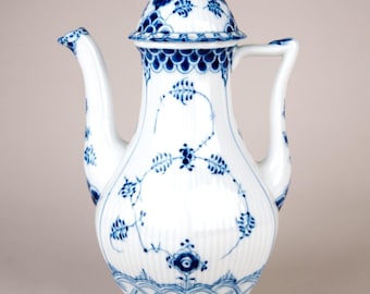 ロイヤルコペンハーゲンのブルーフルーテッドハーフレース8インチミニ