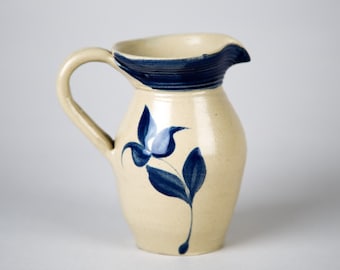 Williamsburg Pottery Sal Glaseada Cobalto Blue Jug Creamer Small Pitcher Vintage