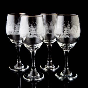 Libbey Arby&#39;s Winter Wonderland Snow Frosted Trees Wine Glasses Set of 4 Vintage Christmas Stemware