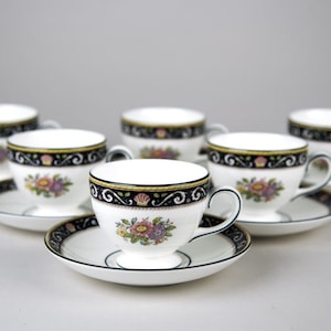 Wedgwood Runnymede Blue Footed Cups and Saucers Set of 6 Vintage England