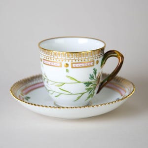 Royal Copenhagen Flora Danica Cup & Saucer #3597 Cardamine Faeroeensis Horn.