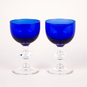 Vintage Cobalt Blue Likör Cocktailgläser Set mit 2 klaren Oblatenstielen