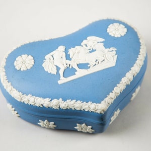 Wedgwood Pale Blue Jasperware Heart Shaped Box & Lid Ulysses Chariot Motif