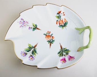 Herend dienblad met blad handvat #2020 bloemmotief FA vintage porselein Hongarije