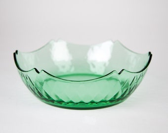Vintage Green Depression Glass Diamond Optic Large Bowl 10"
