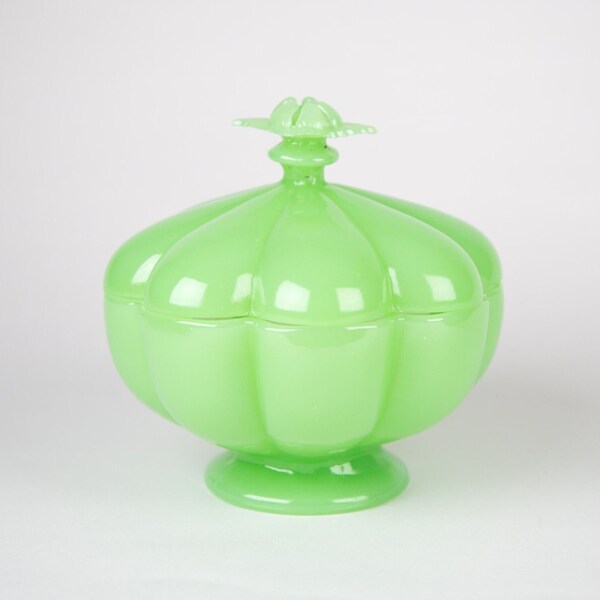 Fenton Jade Green Candy Bowl & Lid with Flower Finial #844 Vintage Glass c. 1927