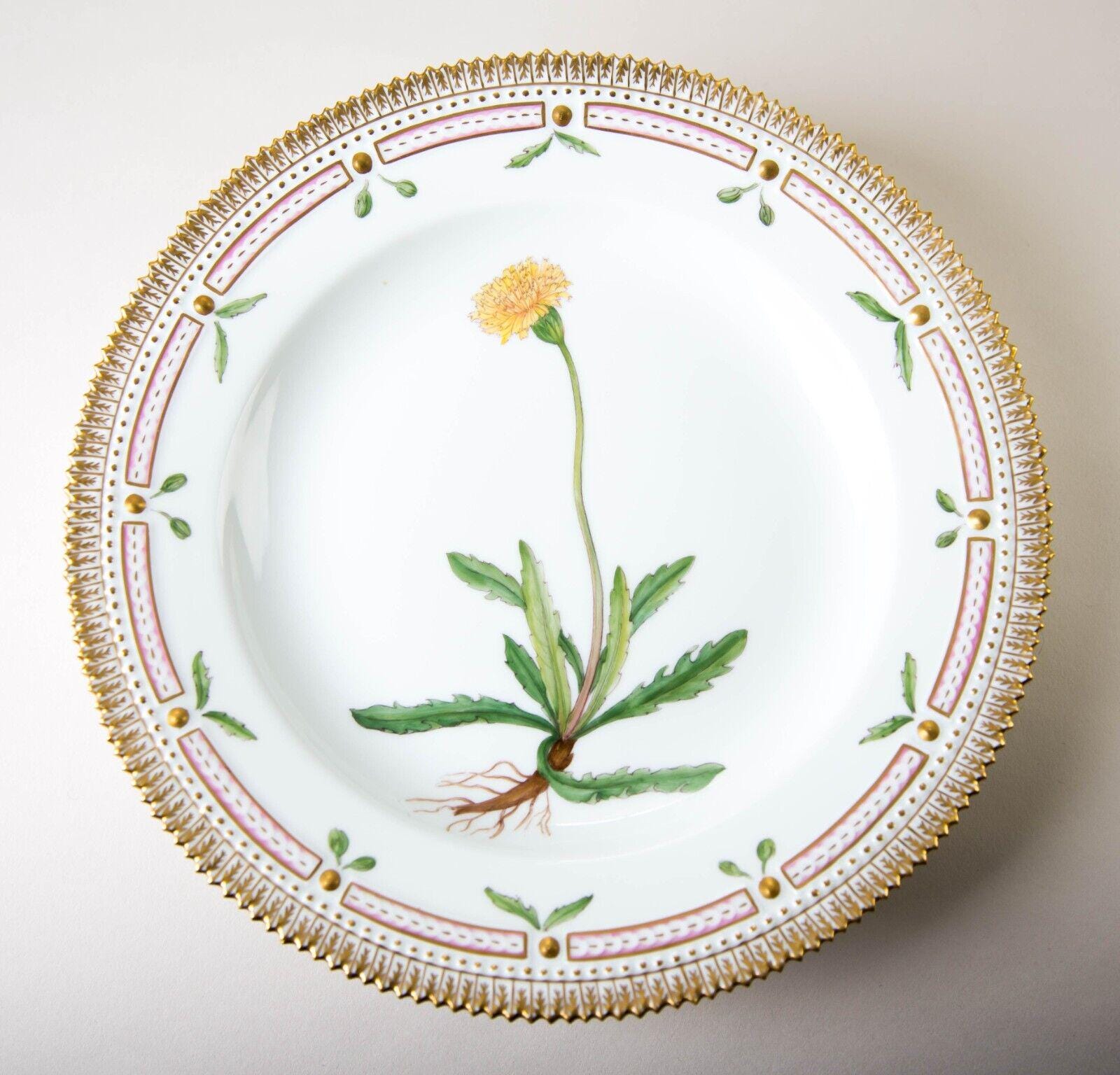 ロイヤル コペンハーゲン フローラ ダニカ ディナープレート #3549