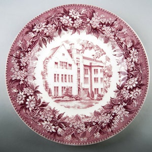 Wedgwood Heidelberg College France Hall Dinner Plate Mulberry Transferware