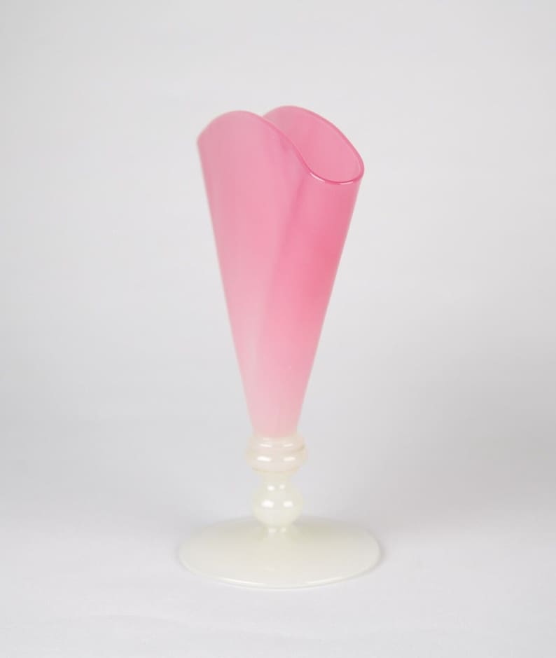 Carder Steuben Rosaline Pink & Alabaster Fan Vase 6287 - Etsy