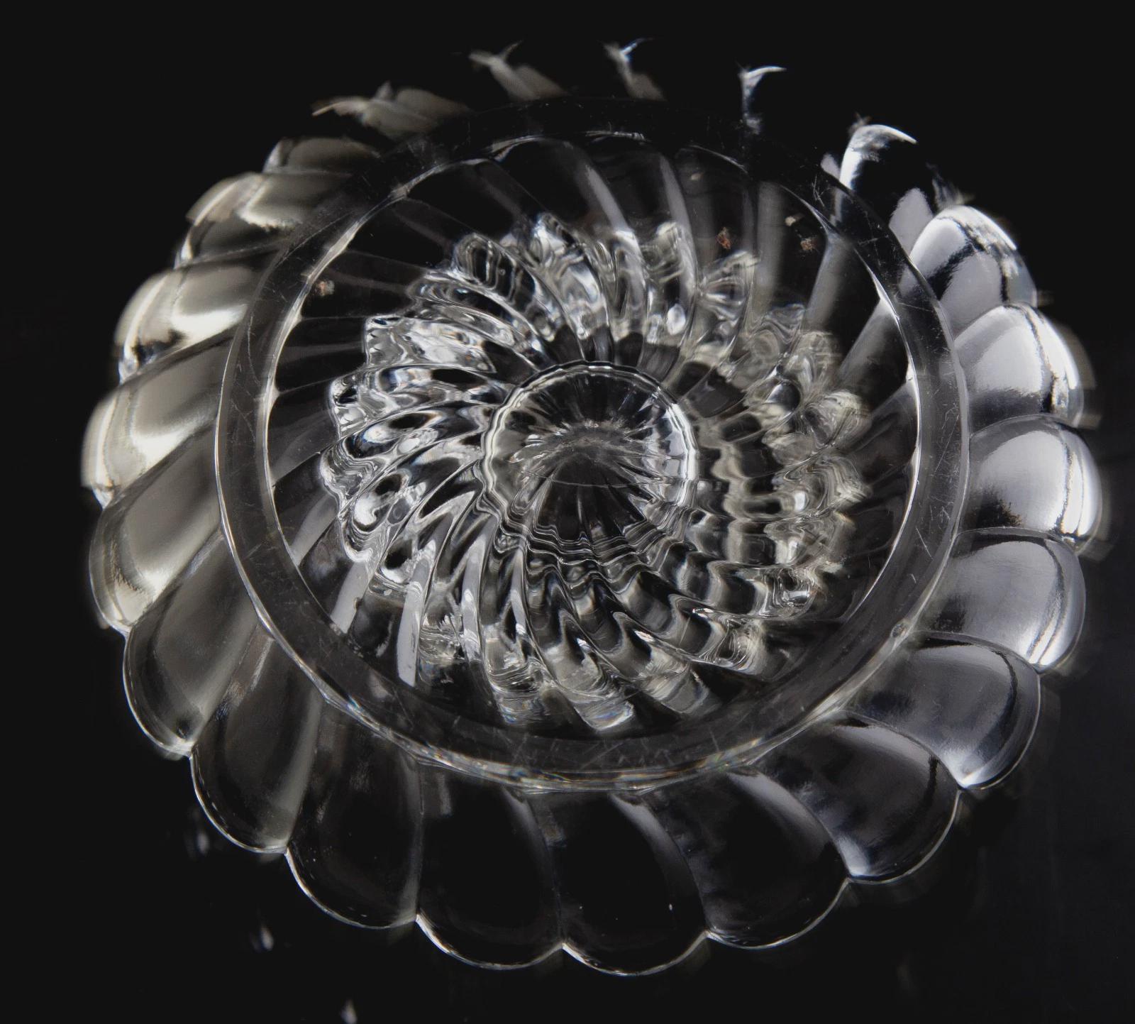 Antique Baccarat Bambous Swirl Round Glass Inkwell ***imperfect