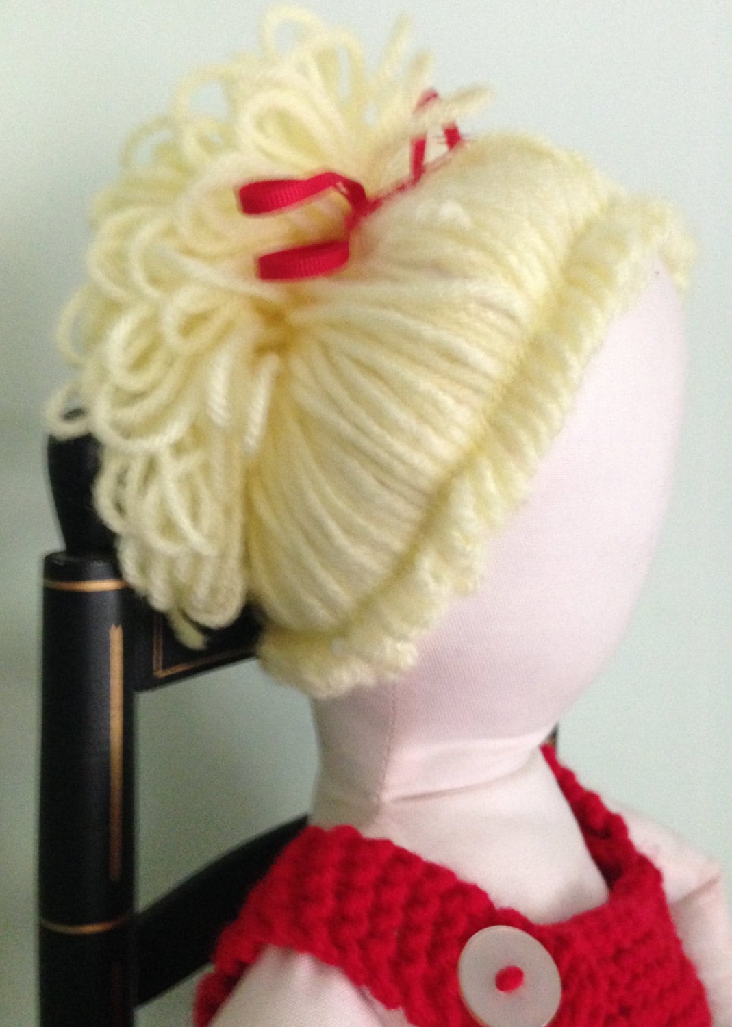 Hairlooms™ and Hairlooms Too™ . Make yarn doll�s hair