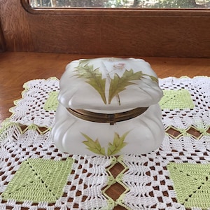 Wavecrest Enameled satin glass vanity / dresser jar