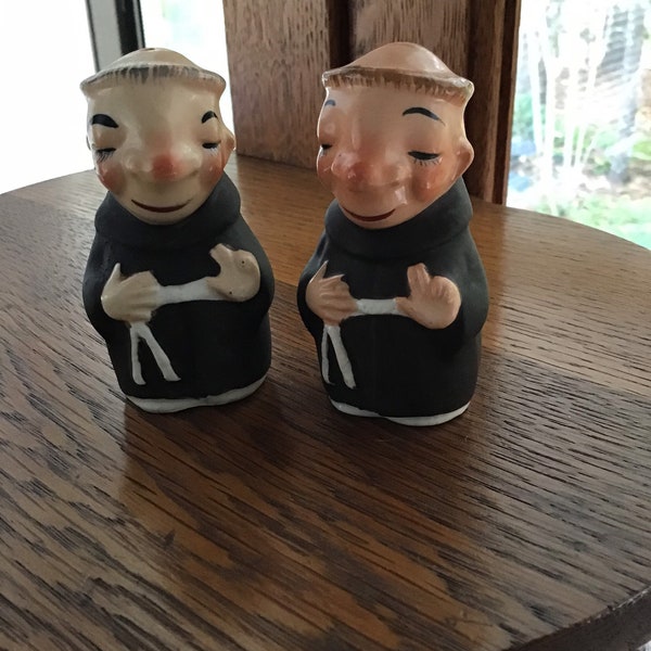 Vintage rare Friar Tucks Monk Priest Salt and Pepper shakers